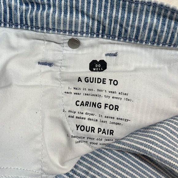 MADEWELL 10” High Rise Skinny Crop Jeans - Picture 14 of 16